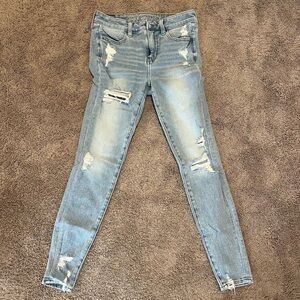 American Eagle light wash straight jean